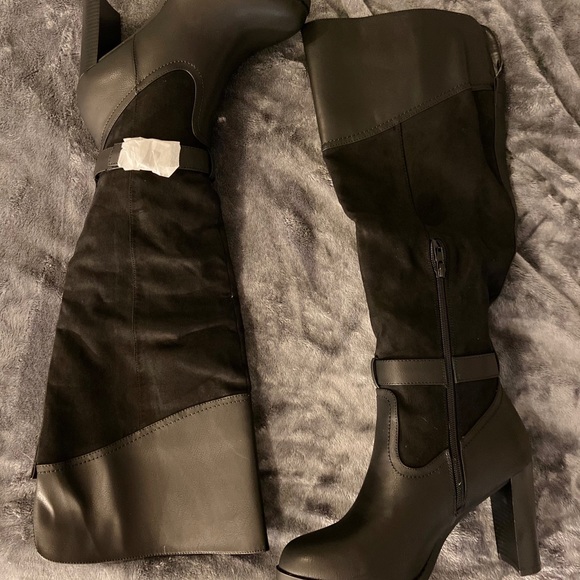 JustFab Girona Heeled Boots - Picture 4 of 6